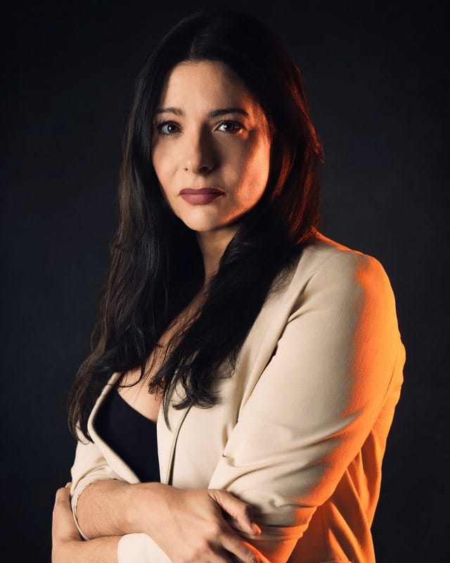 Lisa Birnbaum as Tammy, the mother